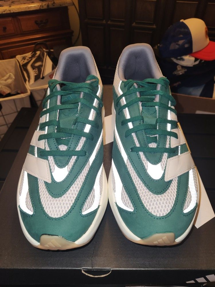 Adidas Lightblaze Size 13