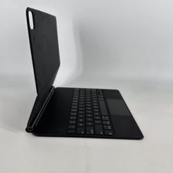 11inch iPad Pro Magic Keyboard 