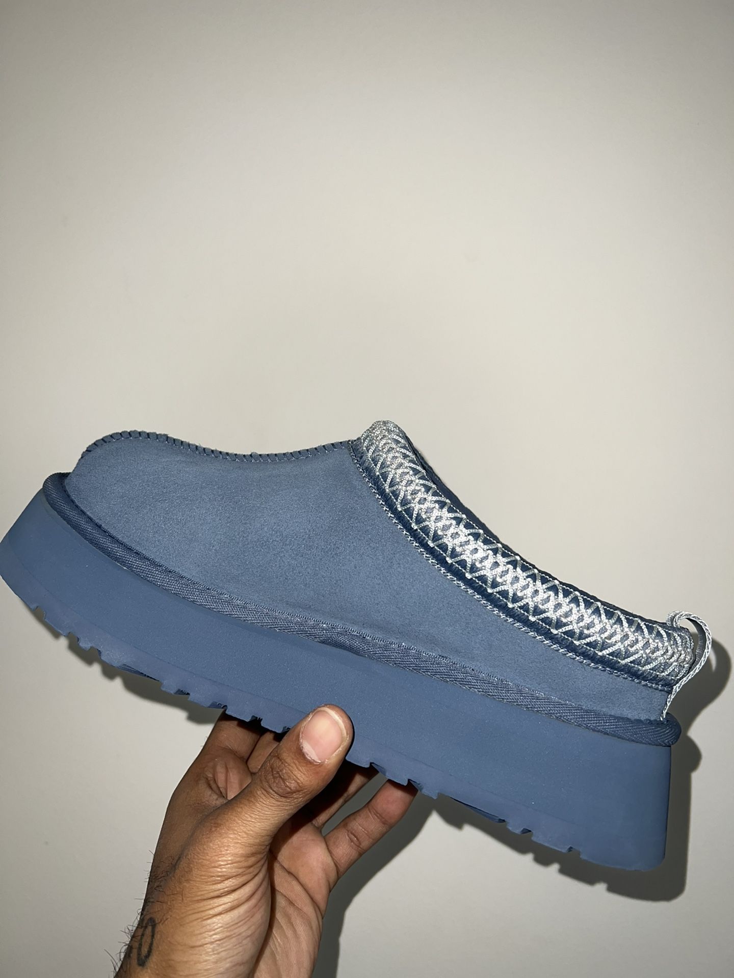 UGG TAZZ SLIPPERS