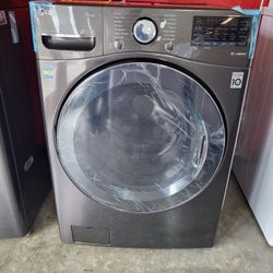 LG All In One Washer / Dryer 4.5 Cubic. Feet.