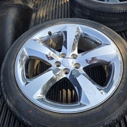 2 Dodge Challenger rims
