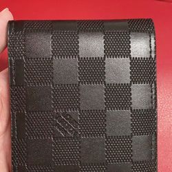 Black leather wallet for men