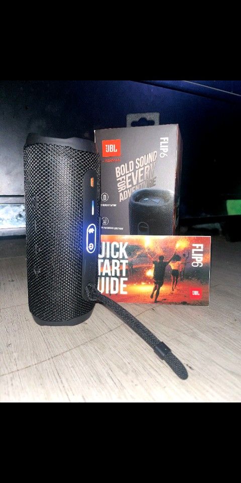 JBL 6 Speaker