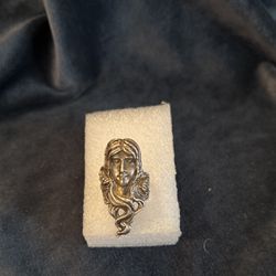 Silver Ring Woman’s Head 