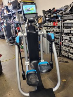 PRECOR 885 AMT With P82 Console