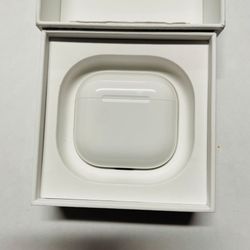 Apple Airpods 4 White in Ear Headphones MXP63LL/A OPEN BOX