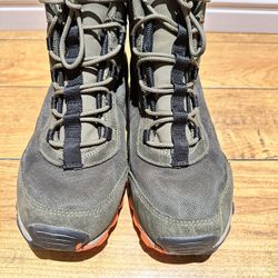 Hiking Boots Colombian