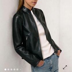 REISS Black Leather Jacket Women’s S Zipper Pockets Long Sleeve