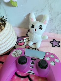 Exclusive Official Merch - Buck Bunny GameStop plush keychain