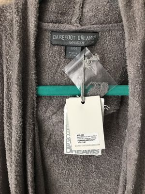 Barefoot Dreams Bamboo Chic Lite Ombre Calypso Wrap For Sale In