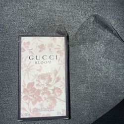 Gucci bloom 