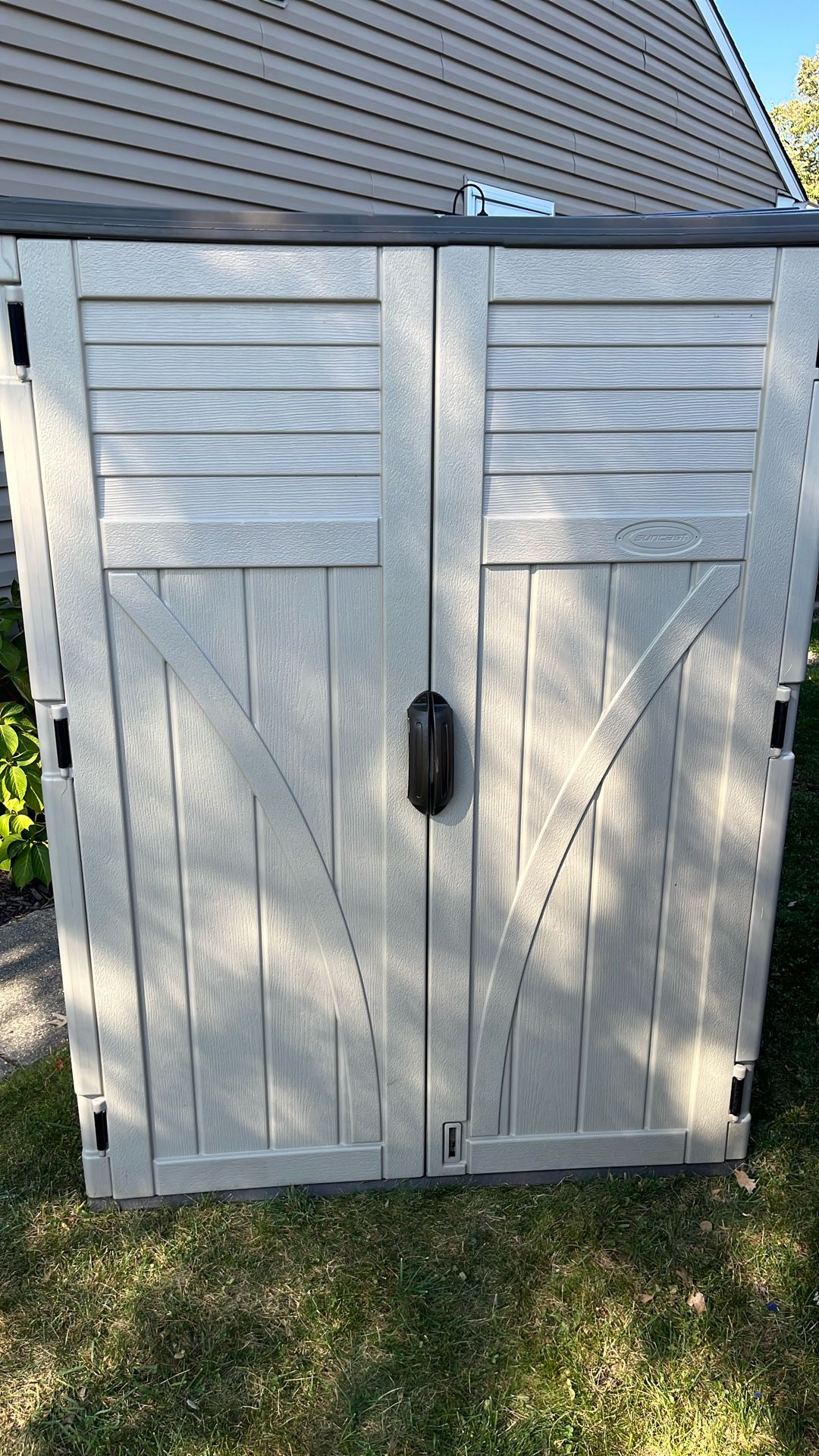 Suncast Plastic 4x6 Shed