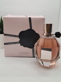 Viktor&Rolf 

Flowerbomb Eau de Parfum

3.4 fl