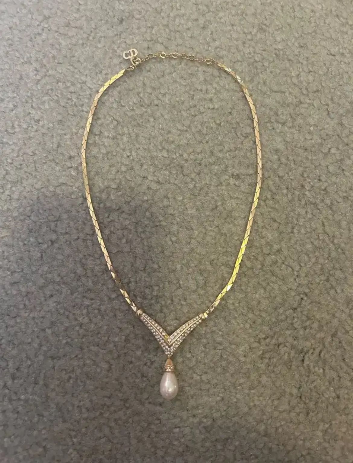 Vtg Christian Dior 1980’s Gold Tone & Crystal Faux Pearl Drop Choker Necklace