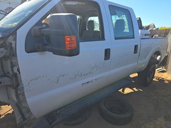 Ford F-350 and EXPLORER and TAURUS And Explorer Parts.