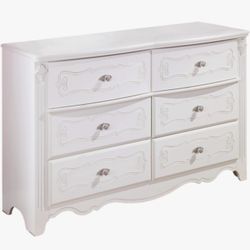 Antic Princess Chest With Mirror 