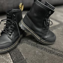 Dr. Martens Boots 🥾 ( Rain Boots ) 