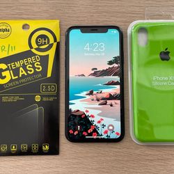 Apple Iphone XR 64GB Unlocked Fully Functional with accessories