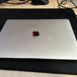 MacBook Air (2020 Intel Retina 256GB)