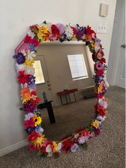 FLOWERED MIRROR 🌸🌻🌺