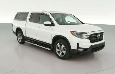 OEM 2017-2026 Honda Ridgeline Running Boards – Like New, Priced to Move Fast!
