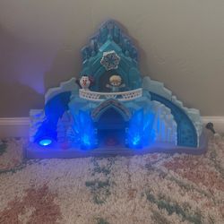 Little People animated Elsa Castle 
