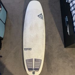 5,8 Tomo Evo Surfboard 