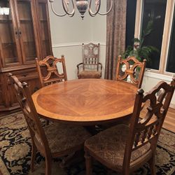 Dinning Room Willing To Sell Pieces Separately