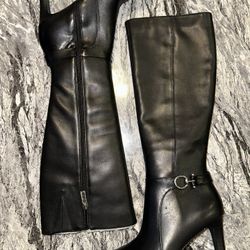 🖤 Black Boots – Size 9M 🖤