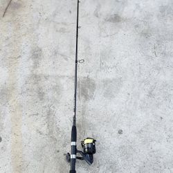 Medium Fast Penn Combo Fishing Rod 