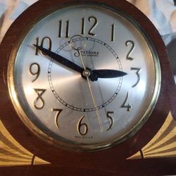 Sessions Mantle Clock