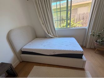 Twin bed and ComforPedic Loft from Beautyrest Firm Gel Memory Foam Mattress