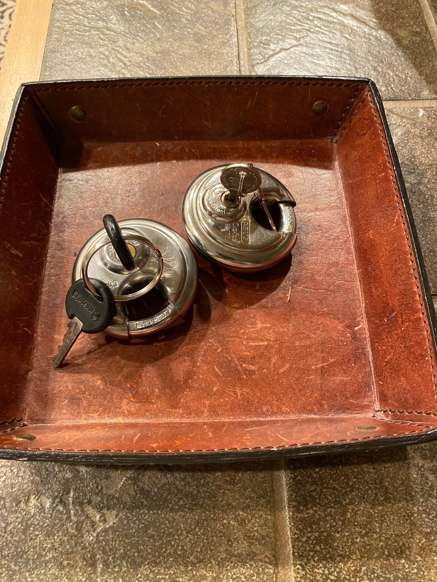 Heavy duty paddle locks