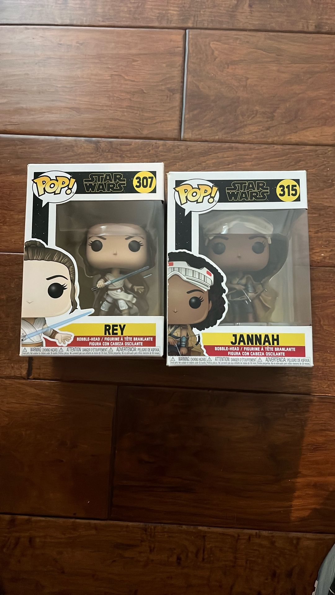 Bobble-head Star Wars Rey and Jannah 