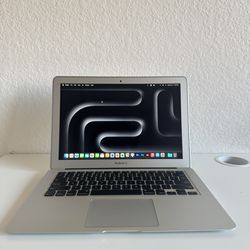 MacBook Air 13” Intel Core i7 8GB RAM 512GB SSD MacOS Semona + Office + Finalcut + Adobe, Or best offers