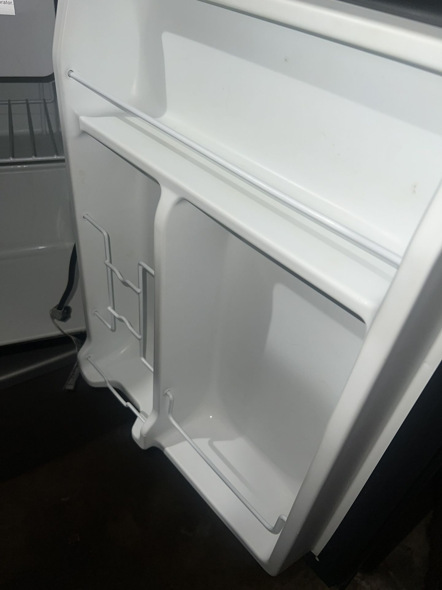 Amana Mini Fridge/small Freezer for Sale in Modesto, CA OfferUp