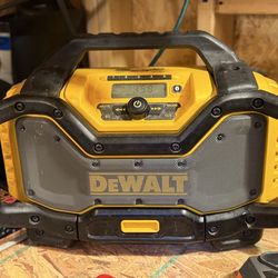 Dewalt radio