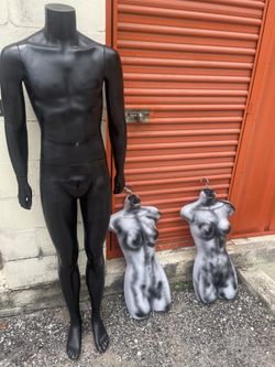 Manicans Men Clothing Display