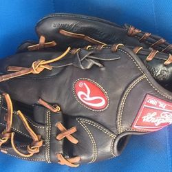 Rawlings Baseball Glove 