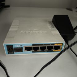 Router Mikrotik hAP AC, POE, SFP, Wifi, Usb