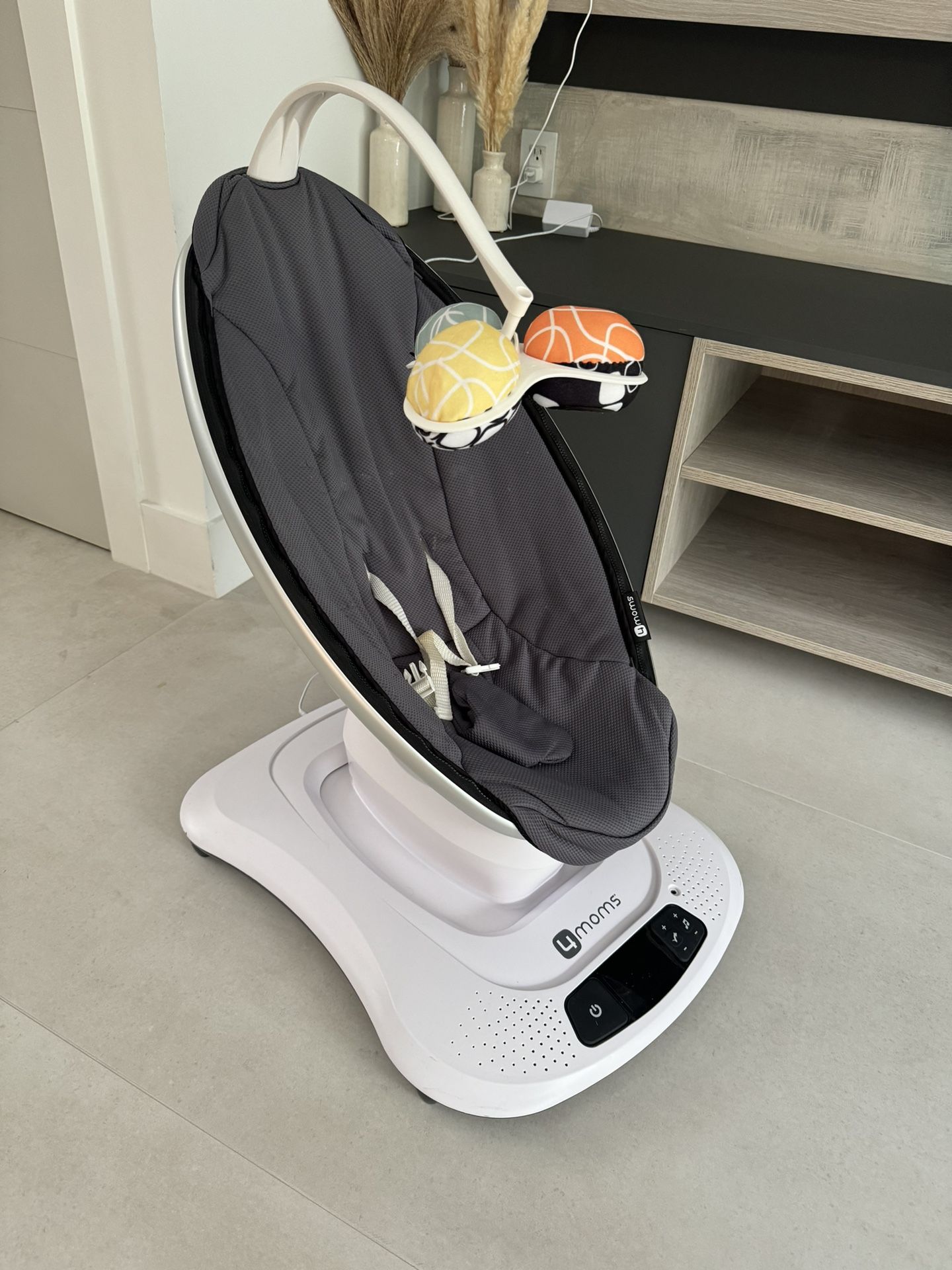 4moms Mamaroo Baby Swing