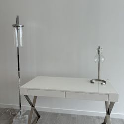 White Desk, Floor lamp, Desk lamp