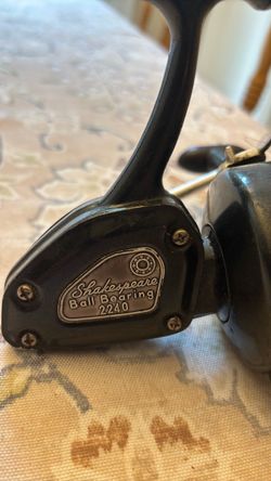 Vintage Shakespeare 2240 Spinning Reel