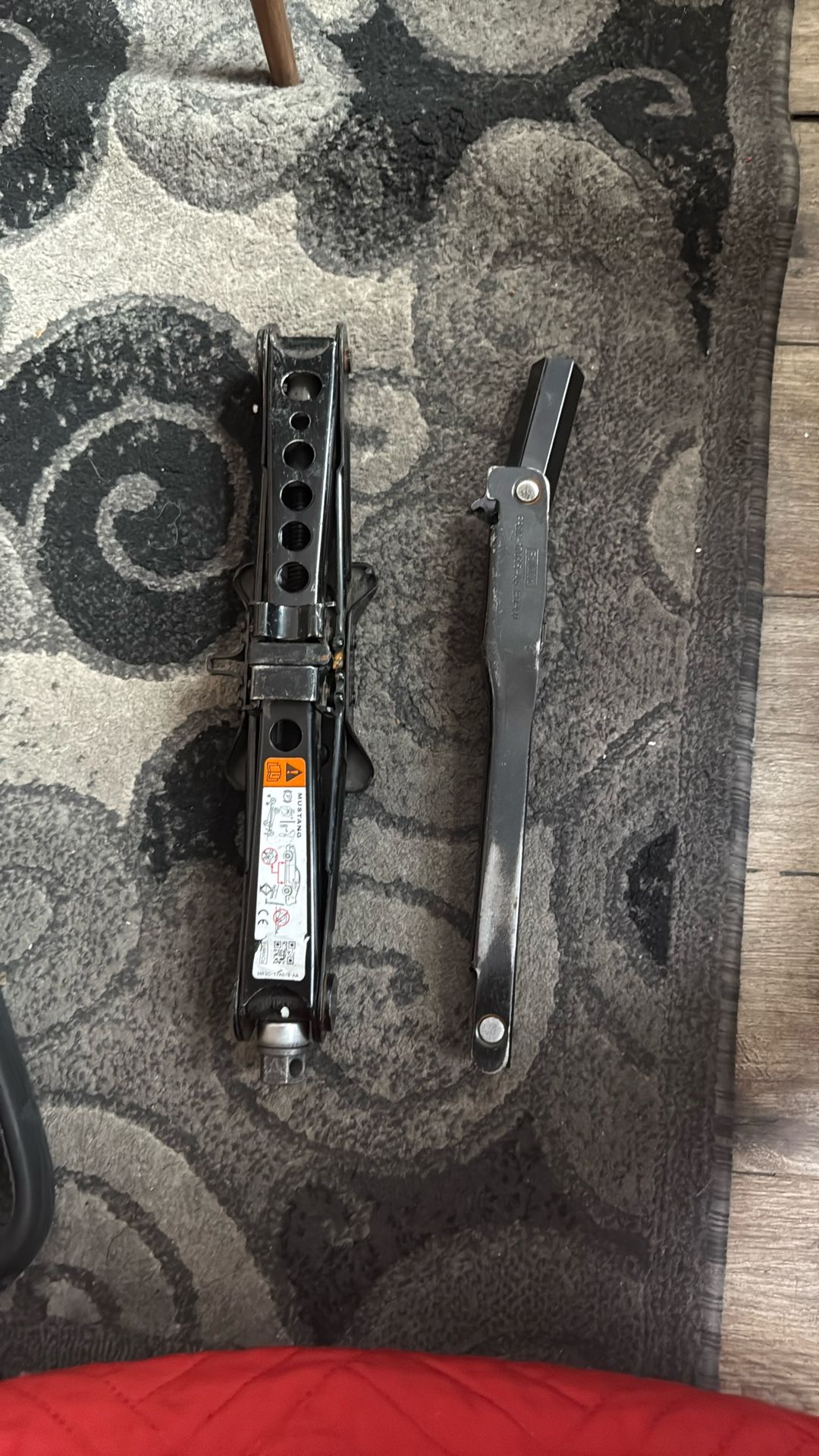 Mustang Stock Jack & Spare Tire