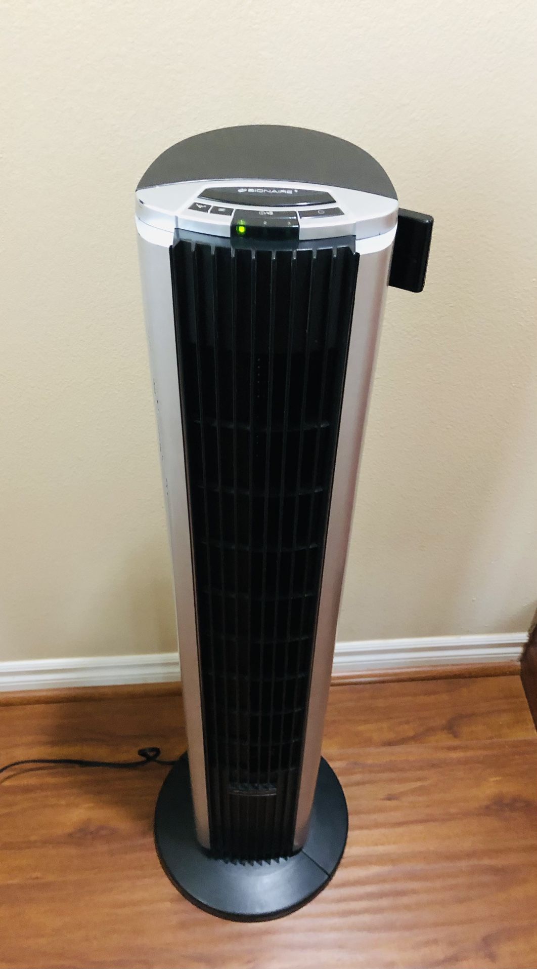 Bionaire Electric Tower Fan Three Speeds Black On Black Sleep Setting for Breeze