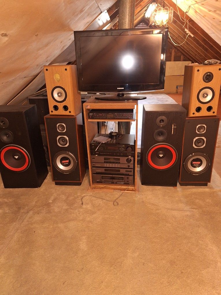 speakers  and amplifier 