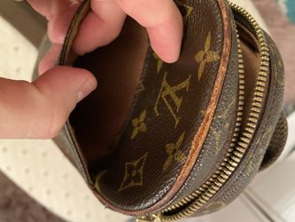 Louis Vuitton cross bag