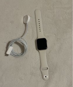 Apple Watch SE 40 mm