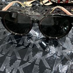 FENDI SUNGLASSES GOOD CONDITION 