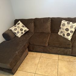 Couch With pull out bed